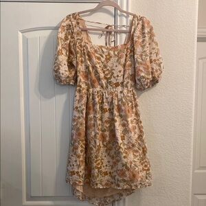 VICI Beige Floral Dress, L NWOT